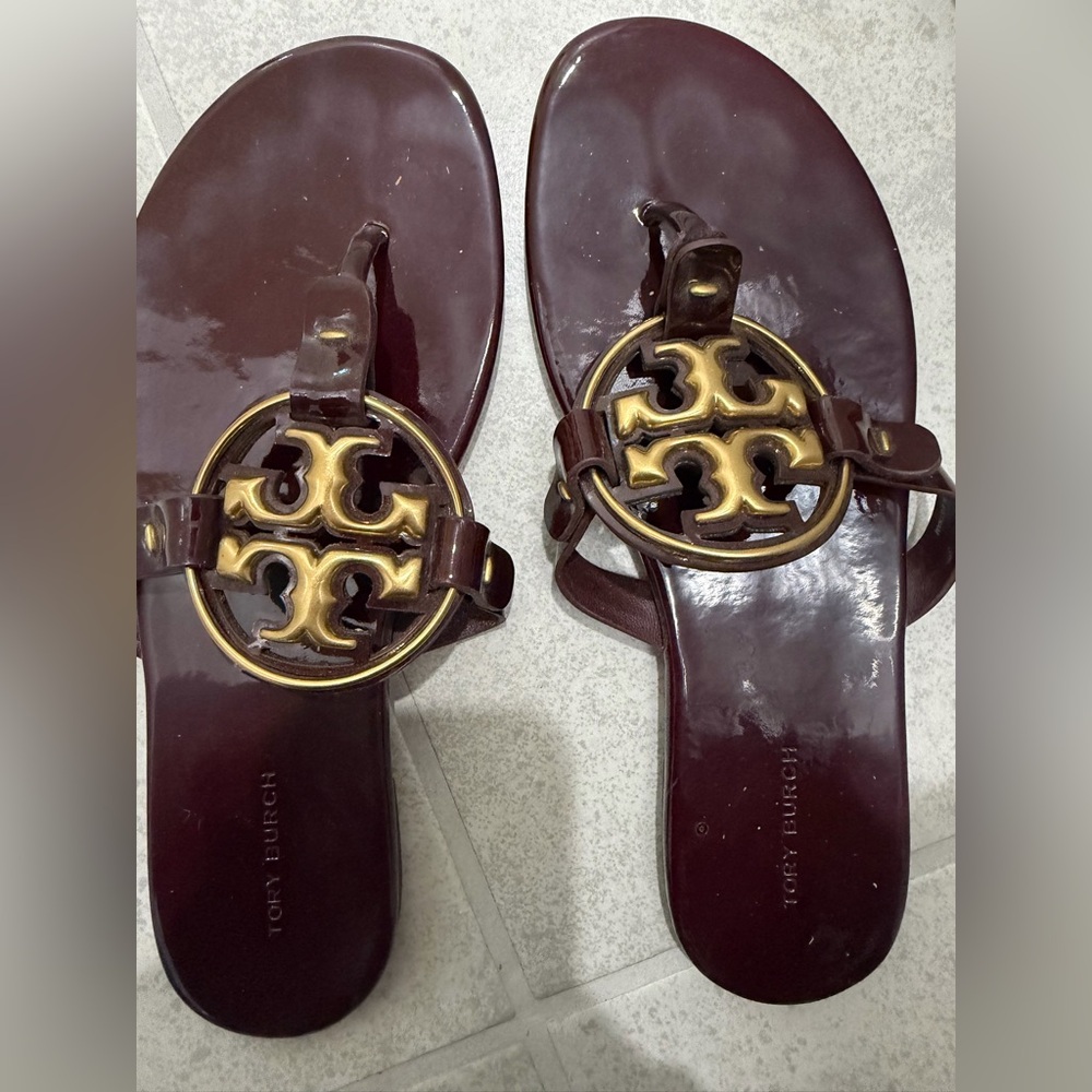 Tory Burch Burgundy Sandals with Gold Emblem